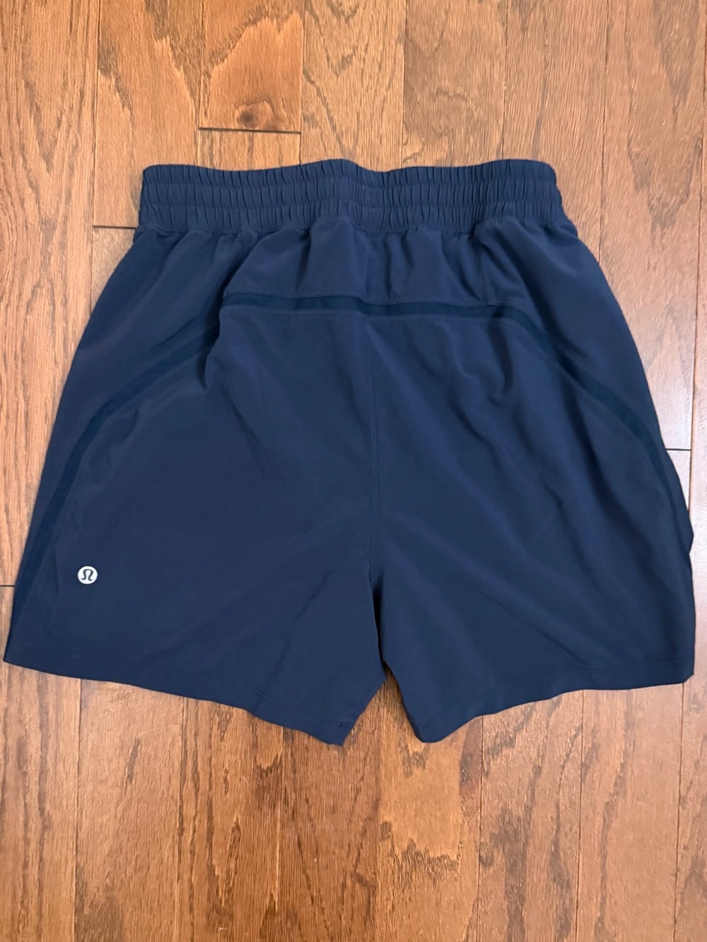 lululemon EUC Men's Pace Breaker Linerless Shorts 5” True Navy Blue Size Small